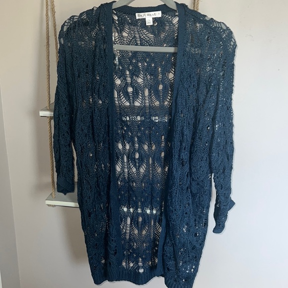 Gorgeous Crochet long cardigan| Navy blue - Picture 4 of 10